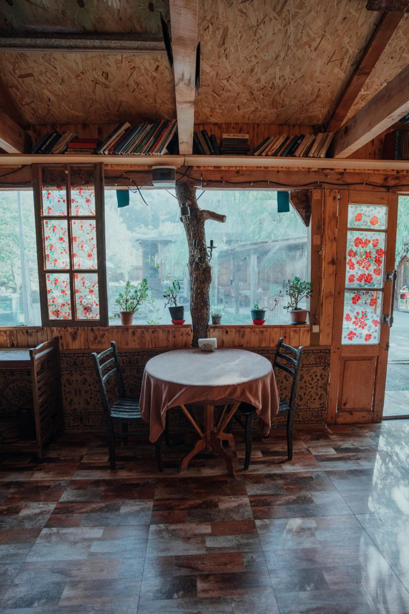 Hotel Metekhara Ambrolaouri Extérieur photo