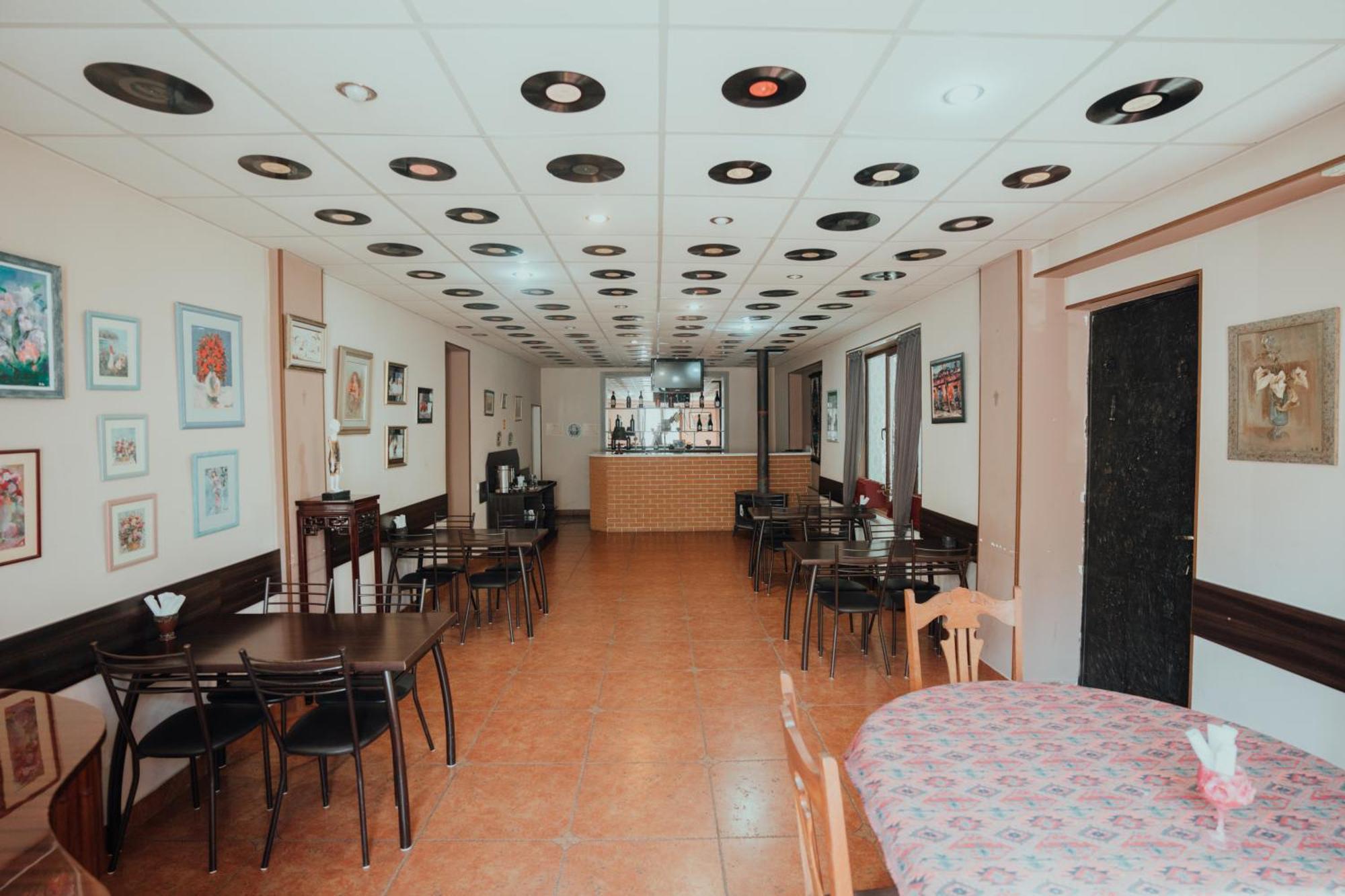 Hotel Metekhara Ambrolaouri Extérieur photo